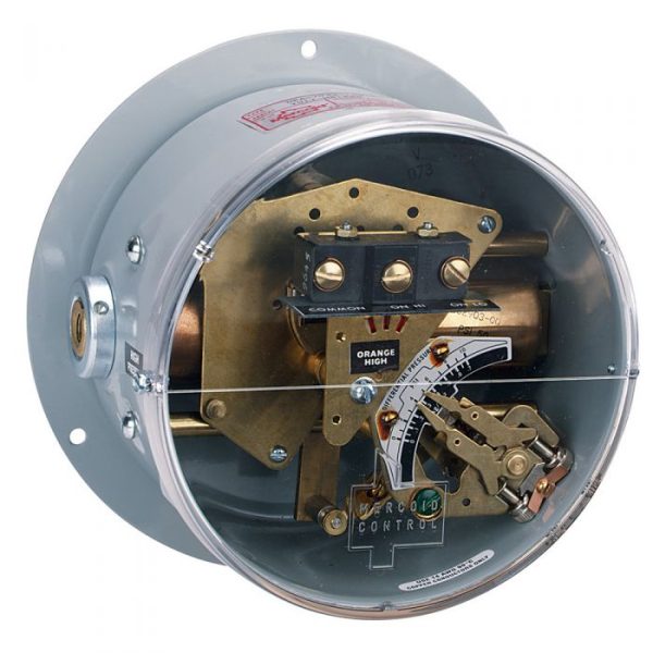 Dwyer Instruments DPA-7043-153-65E